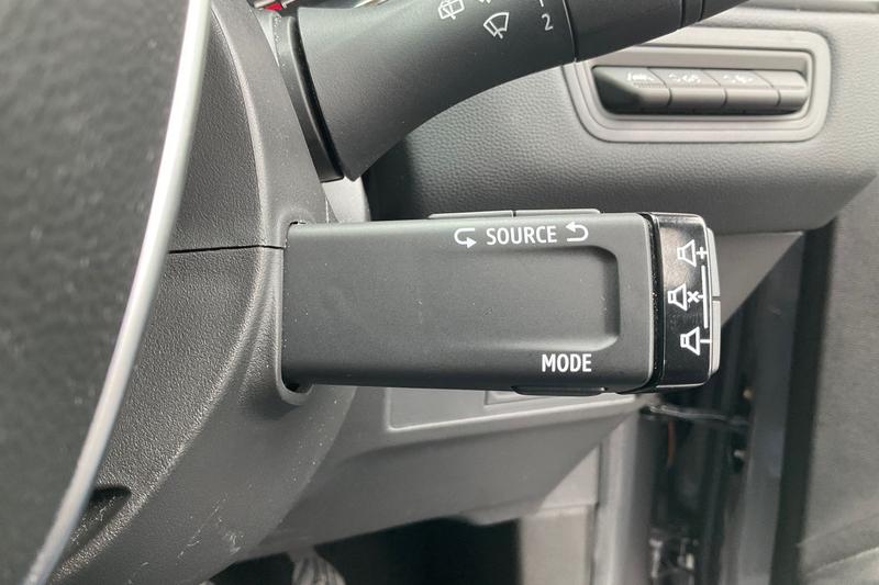 Used Renault Captur 2022 for sale - 76452907: Photo 36