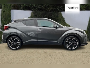 Used Toyota C-HR 2022 for sale - 77498009: Photo