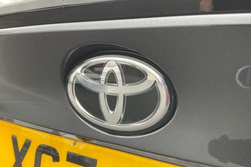 Used Toyota C-HR 2022 for sale - 77498009: Photo 40