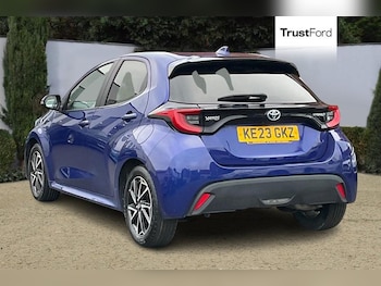 Used Toyota Yaris 2023 for sale - 77607592: Photo