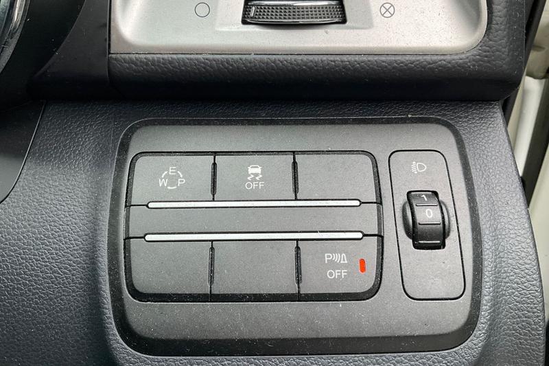 Used Ssangyong Tivoli for sale - 76467737: Photo 33