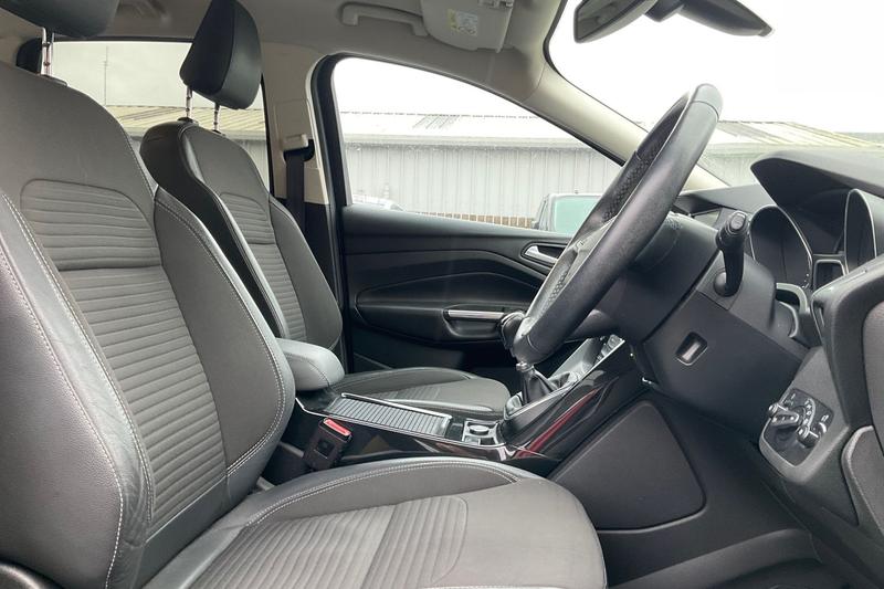 Used Ford Kuga 2019 for sale - 77286339: Photo 17