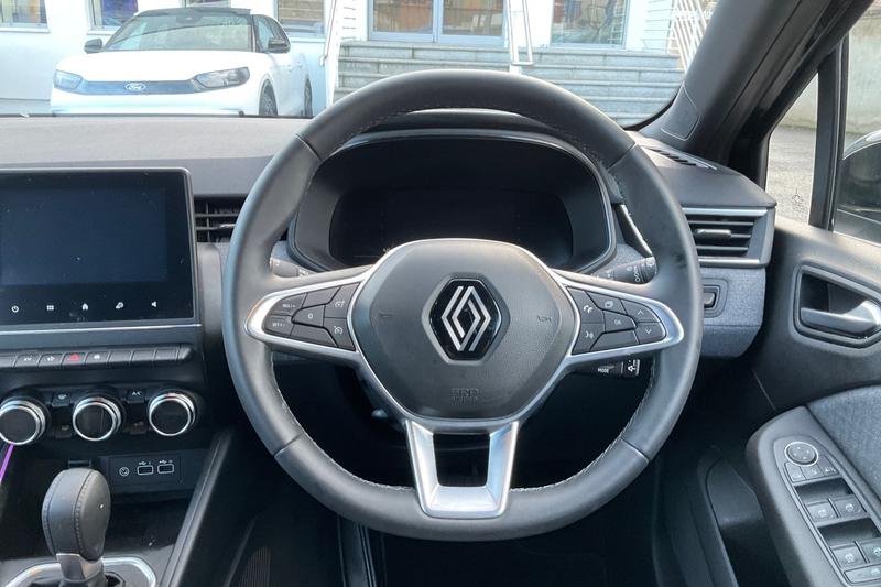 Used Renault Clio 2023 for sale - 76621523: Photo 12