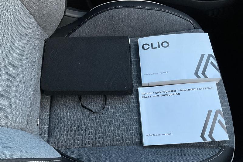 Used Renault Clio 2023 for sale - 76621523: Photo 22