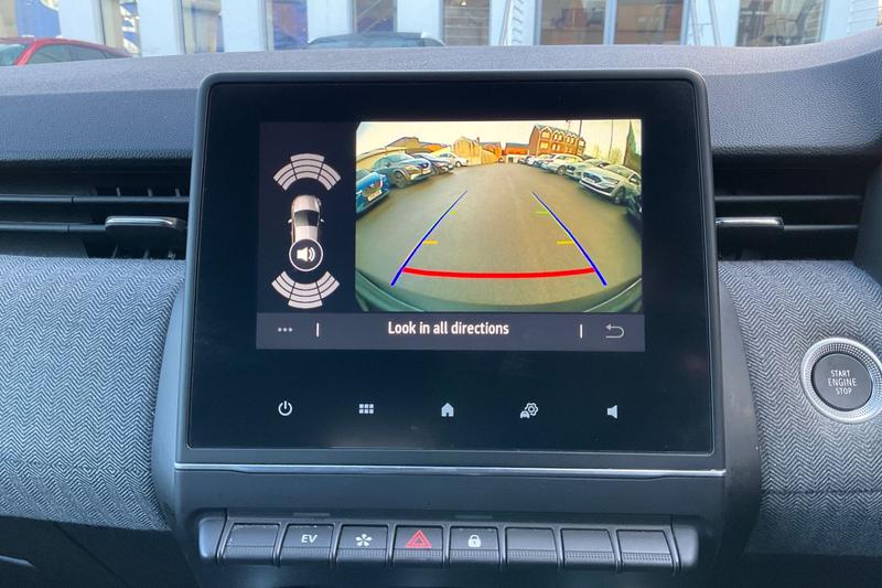 Used Renault Clio 2023 for sale - 76621523: Photo 24