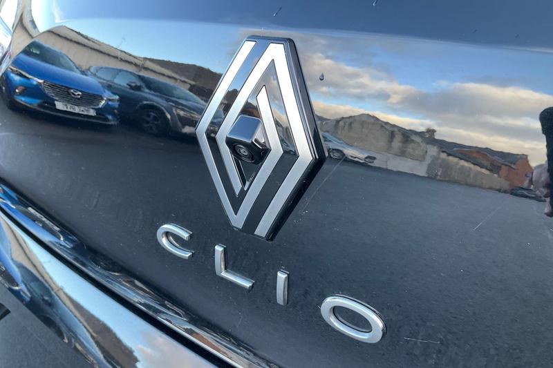 Used Renault Clio 2023 for sale - 76621523: Photo 40