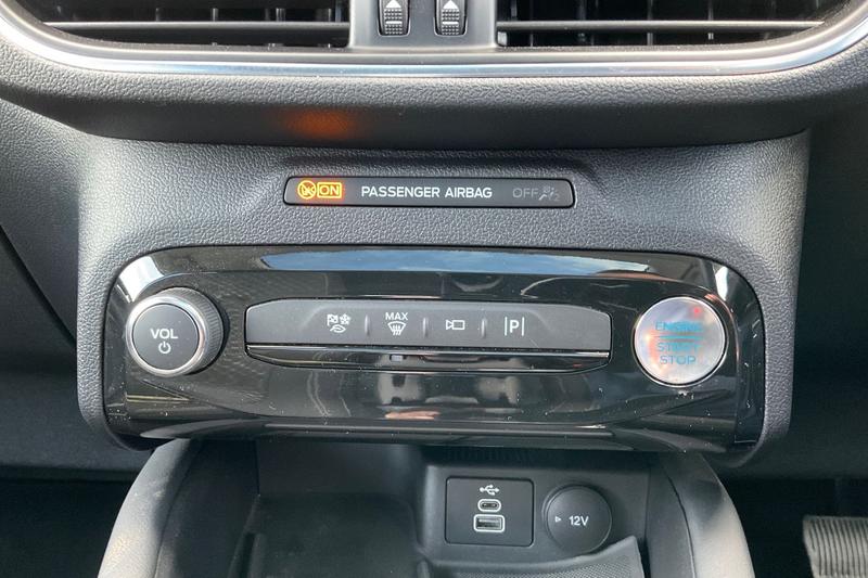 Used Ford Kuga 2024 for sale - 76161936: Photo 32