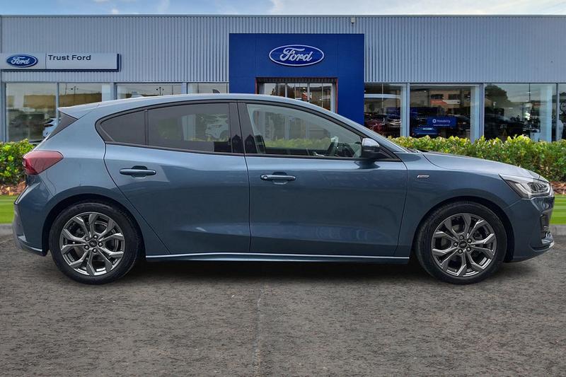 Used Ford Focus 2023 for sale - 77009492: Photo 3