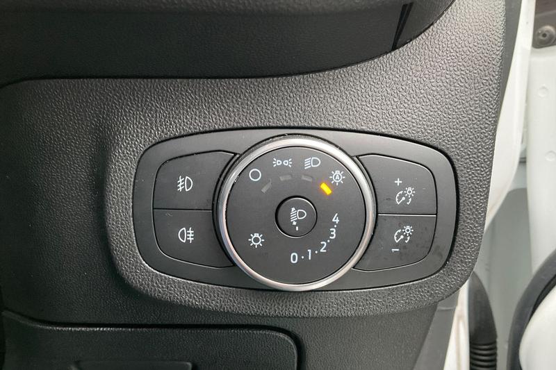 Used Ford Fiesta 2019 for sale - 77813064: Photo 33