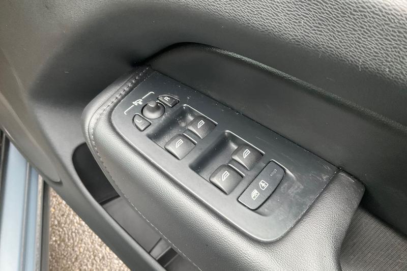 Used Volvo XC60 2023 for sale - 77592832: Photo 16