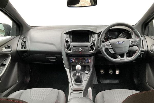 Used Ford Focus 2018 for sale - 76302726: Photo 10