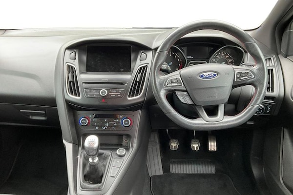 Used Ford Focus 2018 for sale - 76302726: Photo 11