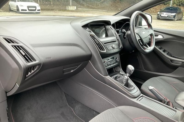 Used Ford Focus 2018 for sale - 76302726: Photo 18