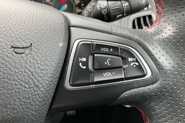 Used Ford Focus 2018 for sale - 76302726: Photo 32