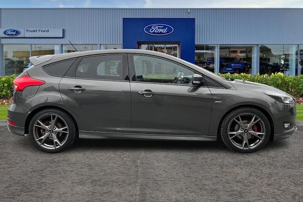 Used Ford Focus 2018 for sale - 76302726: Photo 3