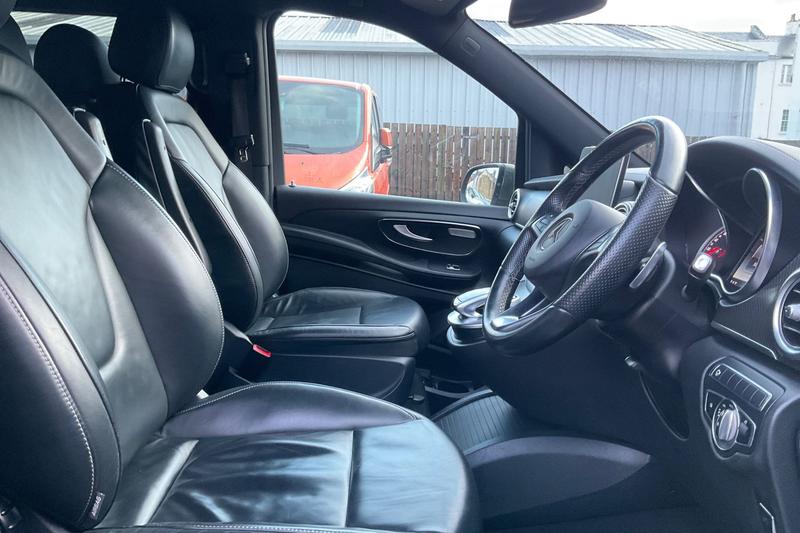 Used Mercedes-Benz V-Class 2018 for sale - 77301140: Photo 17