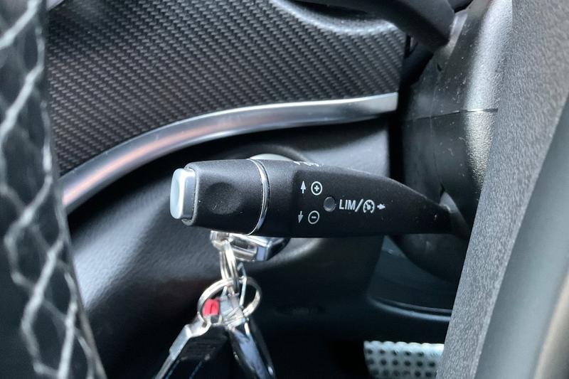 Used Mercedes-Benz V-Class 2018 for sale - 77301140: Photo 30