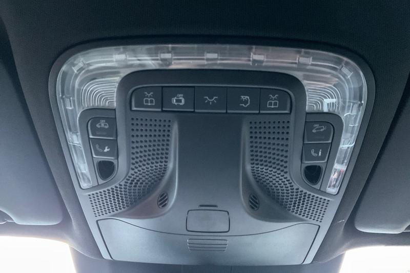 Used Mercedes-Benz V-Class 2018 for sale - 77301140: Photo 35