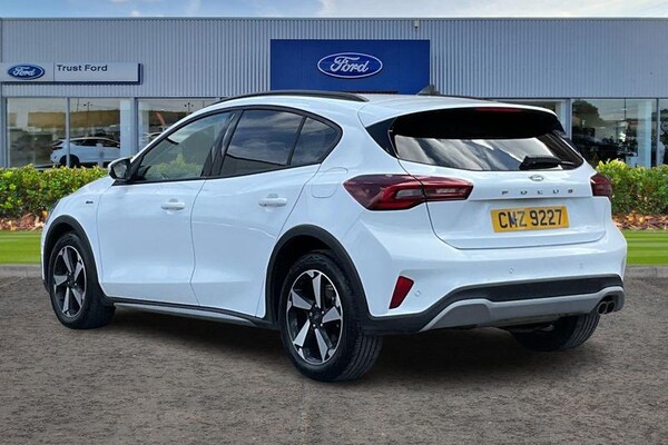 Used Ford Focus 2023 for sale - 72234882: Photo 2