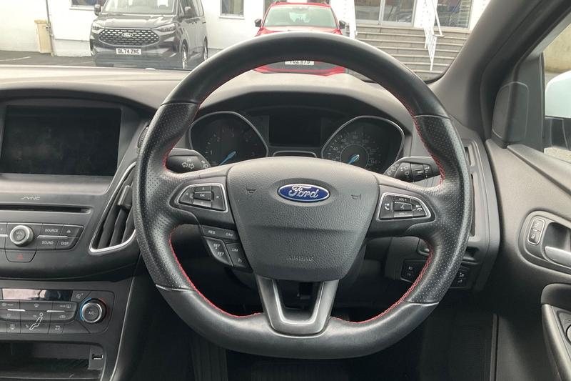 Used Ford Focus 2018 for sale - 76452908: Photo 12