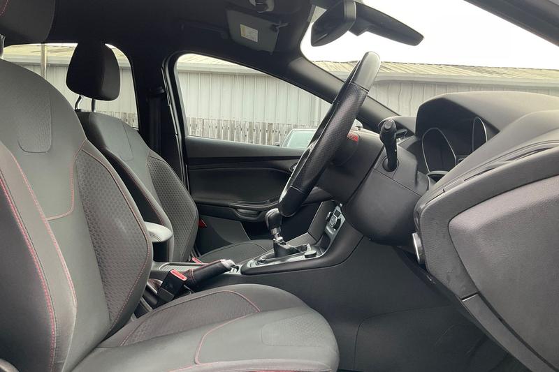 Used Ford Focus 2018 for sale - 76452908: Photo 17