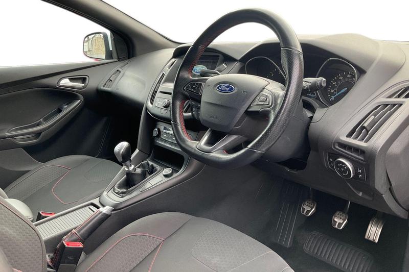 Used Ford Focus 2018 for sale - 76452908: Photo 9