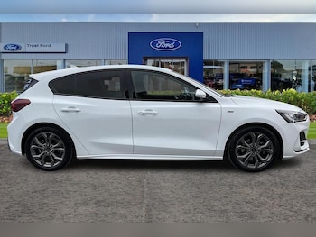 Used Ford Focus 2023 for sale - 75475379: Photo