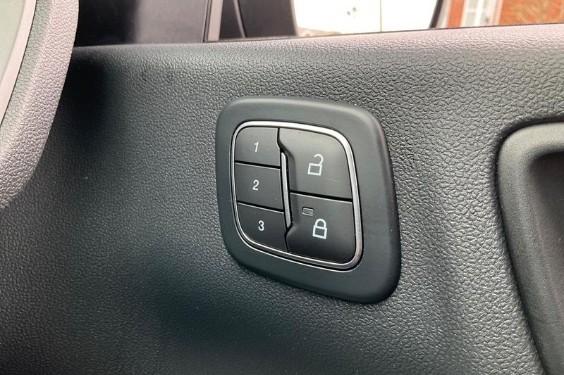 Used Ford Kuga 2025 for sale - 77619917: Photo 36