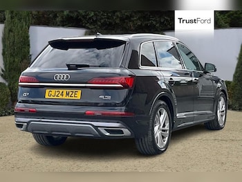 Used Audi Q7 2024 for sale - 79264332: Photo