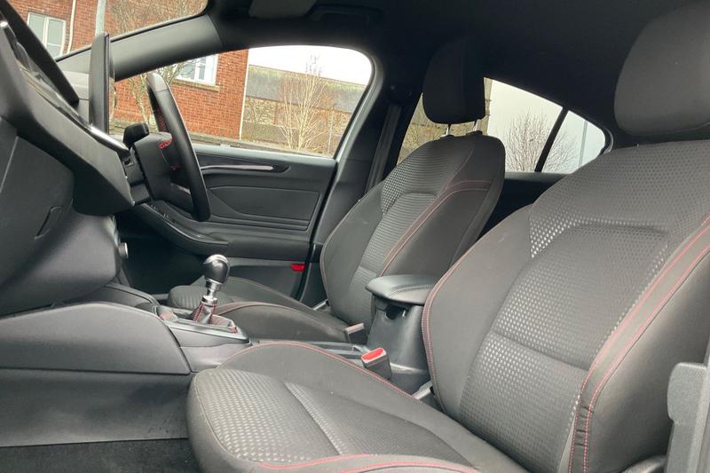 Used Ford Focus 2023 for sale - 76797062: Photo 19