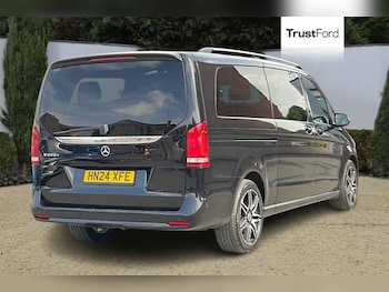 Used Mercedes-Benz V-Class 2024 for sale - 79000662: Photo