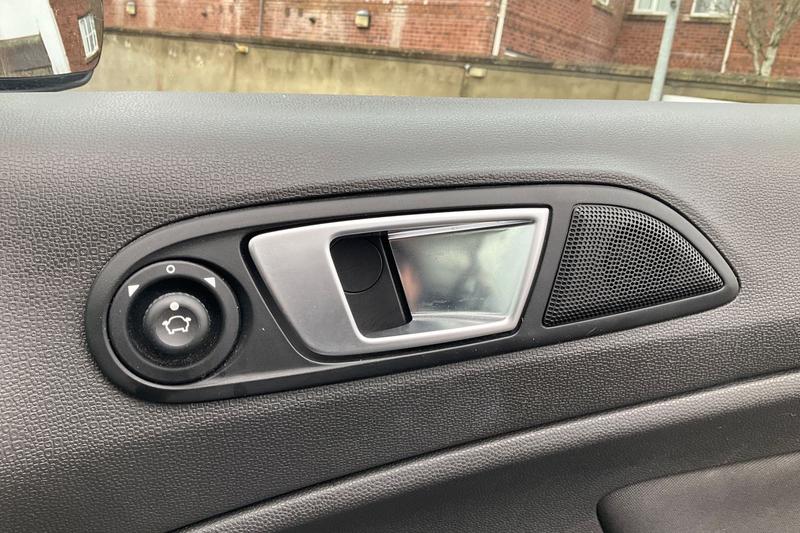 Used Ford Ecosport 2017 for sale - 76971962: Photo 30