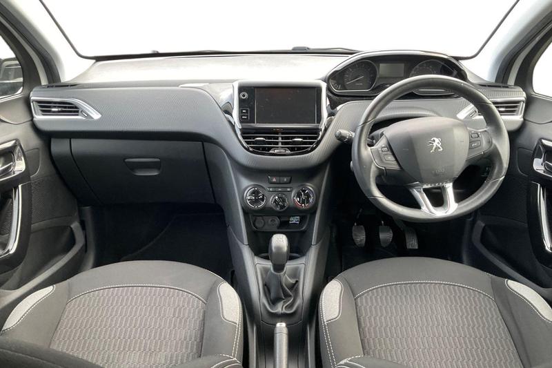 Used Peugeot 208 2016 for sale - 77848727: Photo 10