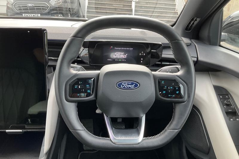 Used Ford Explorer 2024 for sale - 76028130: Photo 12