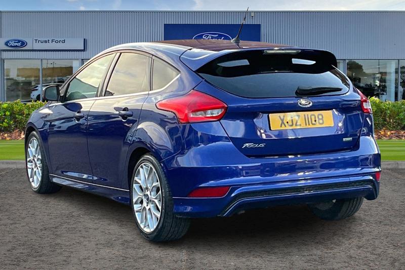 Used Ford Focus 2015 for sale - 77176389: Photo 2