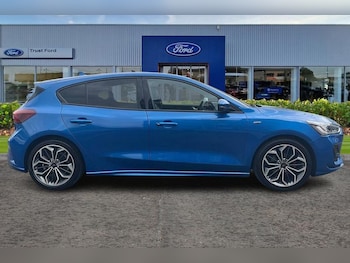 Used Ford Focus 2023 for sale - 78505642: Photo