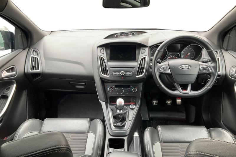 Used Ford Focus 2015 for sale - 76730137: Photo 10