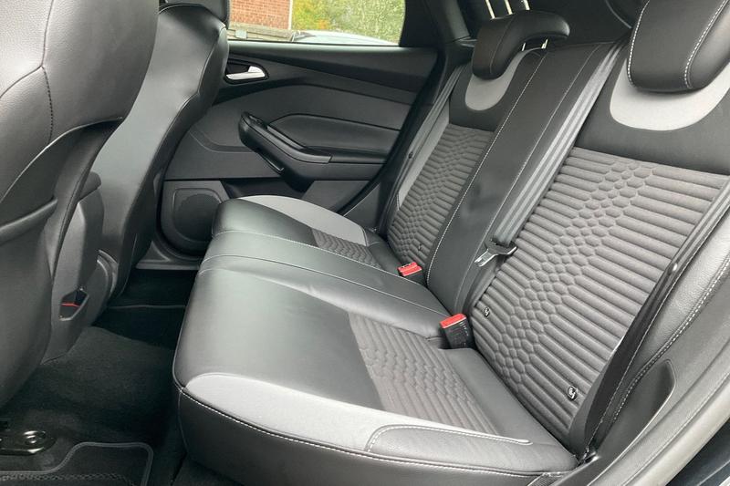 Used Ford Focus 2015 for sale - 76730137: Photo 20