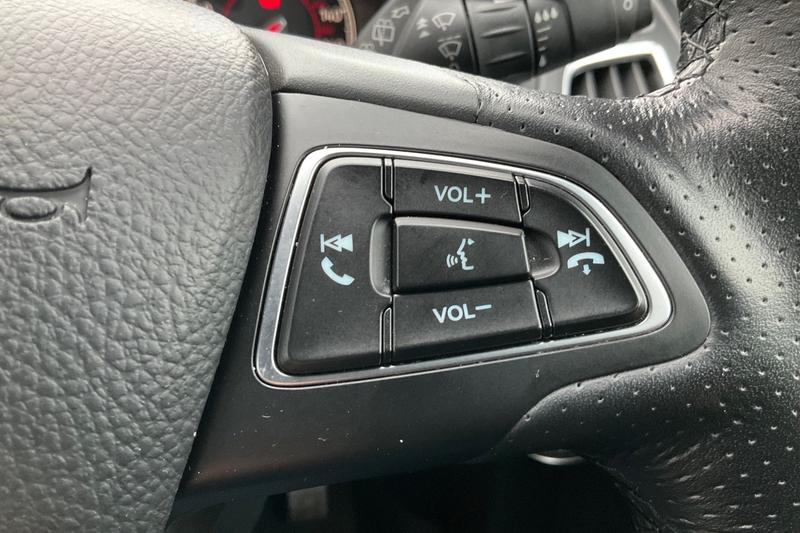 Used Ford Focus 2015 for sale - 76730137: Photo 32