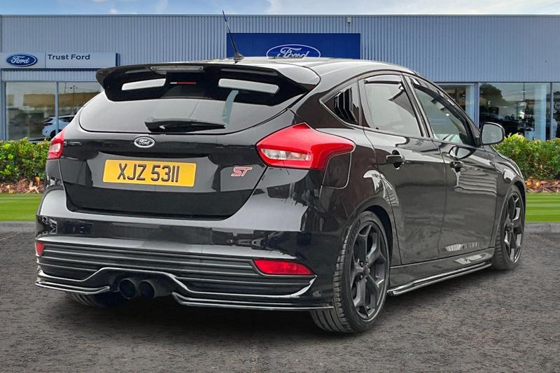 Used Ford Focus 2015 for sale - 76730137: Photo 4