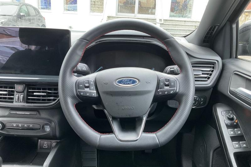 Used Ford Focus 2023 for sale - 77834405: Photo 12