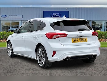 Used Ford Focus 2020 for sale - 76017118: Photo 2