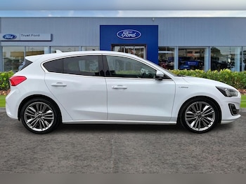 Used Ford Focus 2020 for sale - 76017118: Photo 3