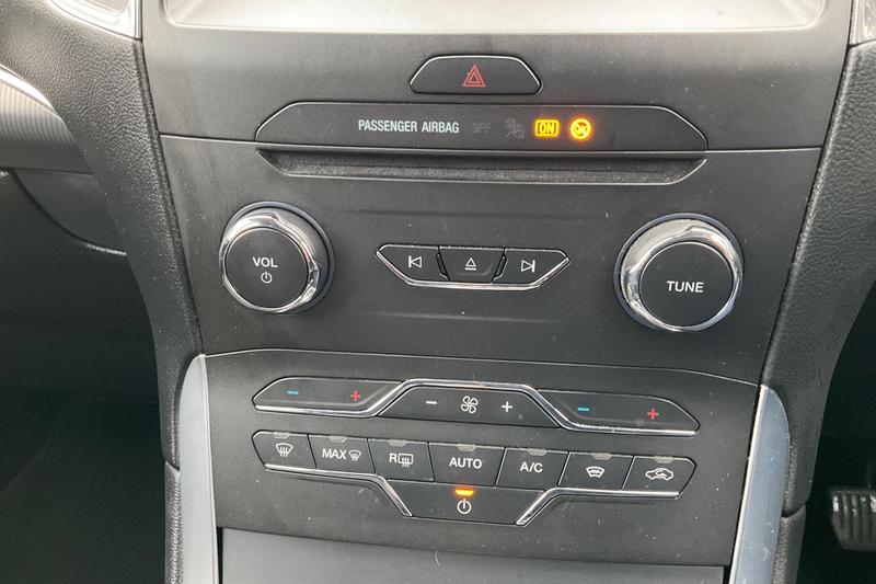 Used Ford Galaxy 2020 for sale - 76338325: Photo 28