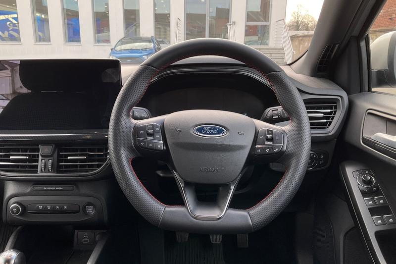 Used Ford Focus 2023 for sale - 77718665: Photo 12