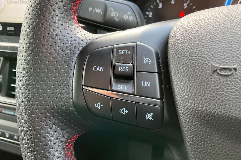 Used Ford Focus 2023 for sale - 77718665: Photo 32