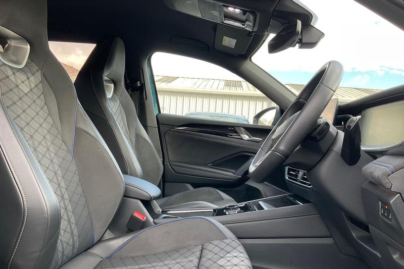 Used Volkswagen Touran 2025 for sale - 76400111: Photo 17