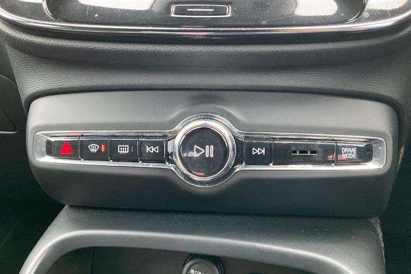 Used Volvo XC40 2020 for sale - 76433940: Photo 28