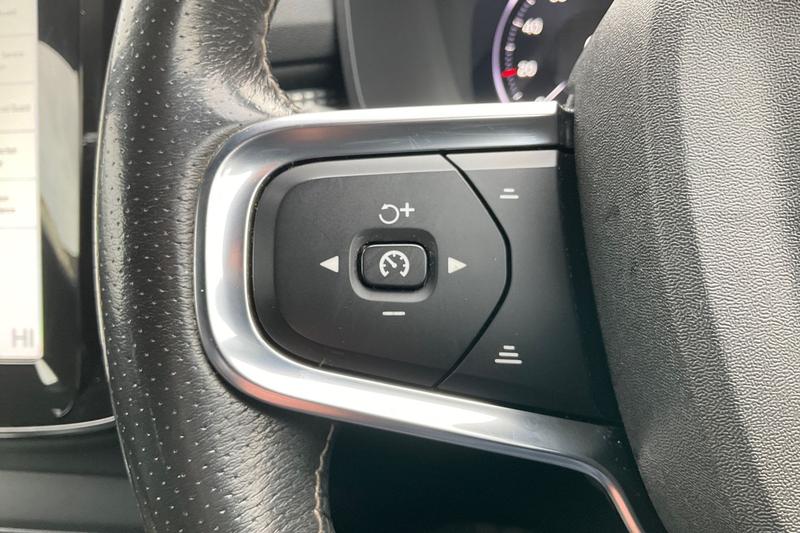 Used Volvo XC40 2020 for sale - 76433940: Photo 31