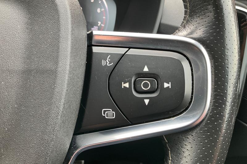 Used Volvo XC40 2020 for sale - 76433940: Photo 32